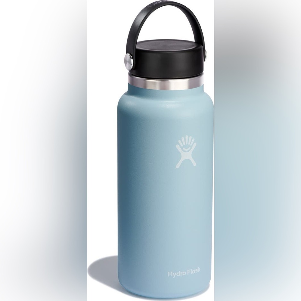 Hydro Flask Sky Blue Bottle with Black Lid - Picture 2 of 9